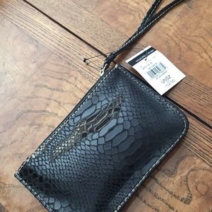 Wristlet